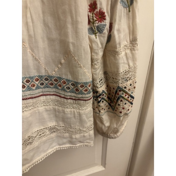 By Anthropologie Women's Kayla Ivory Floral Pleated Beaded Blouse Size L $148 - Picture 5 of 9